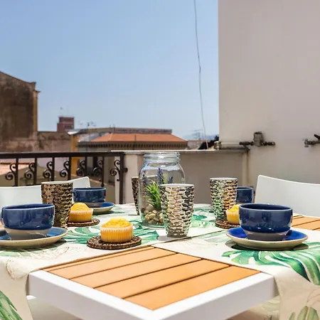 With 2 Terraces Near Teatro Massimo * 巴勒莫